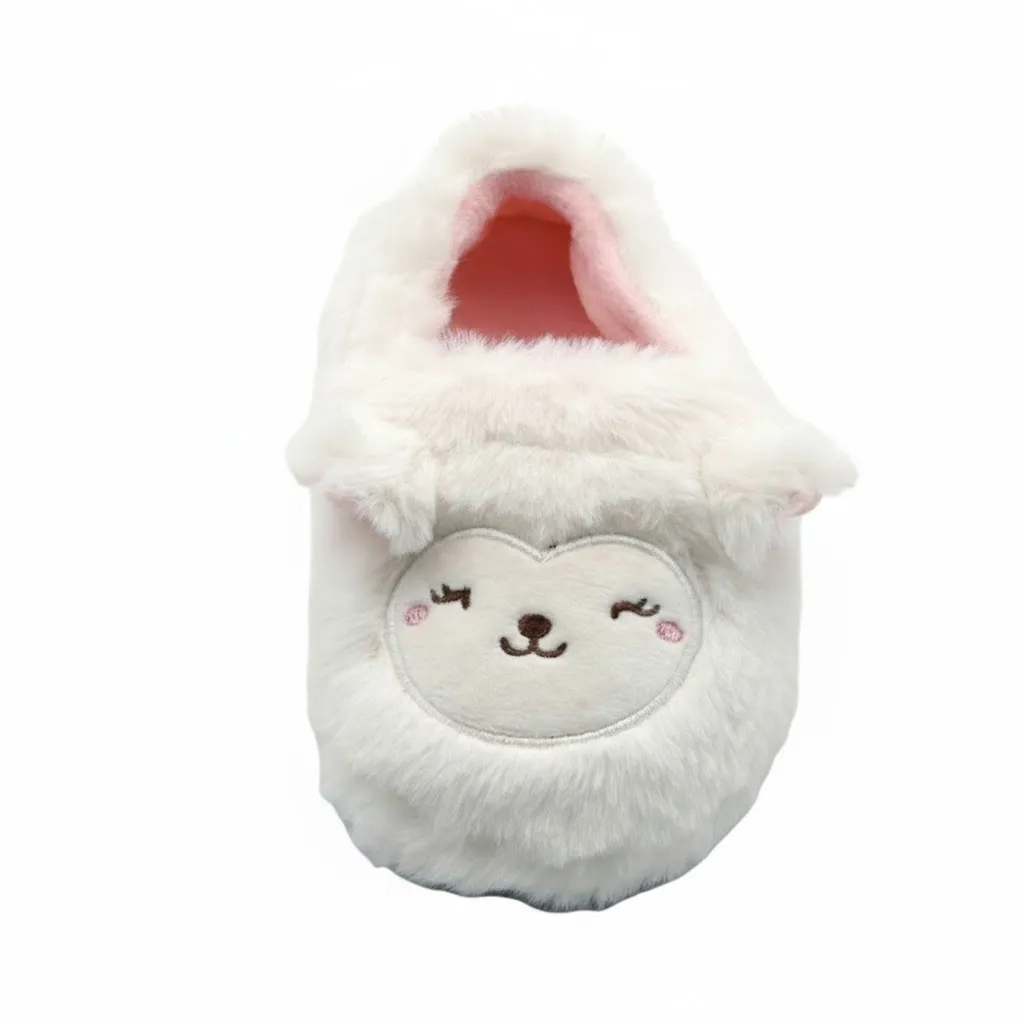 3D Lamb Children’s Animal Slippers – Front View Front view of 3D lamb animal indoor slippers for children