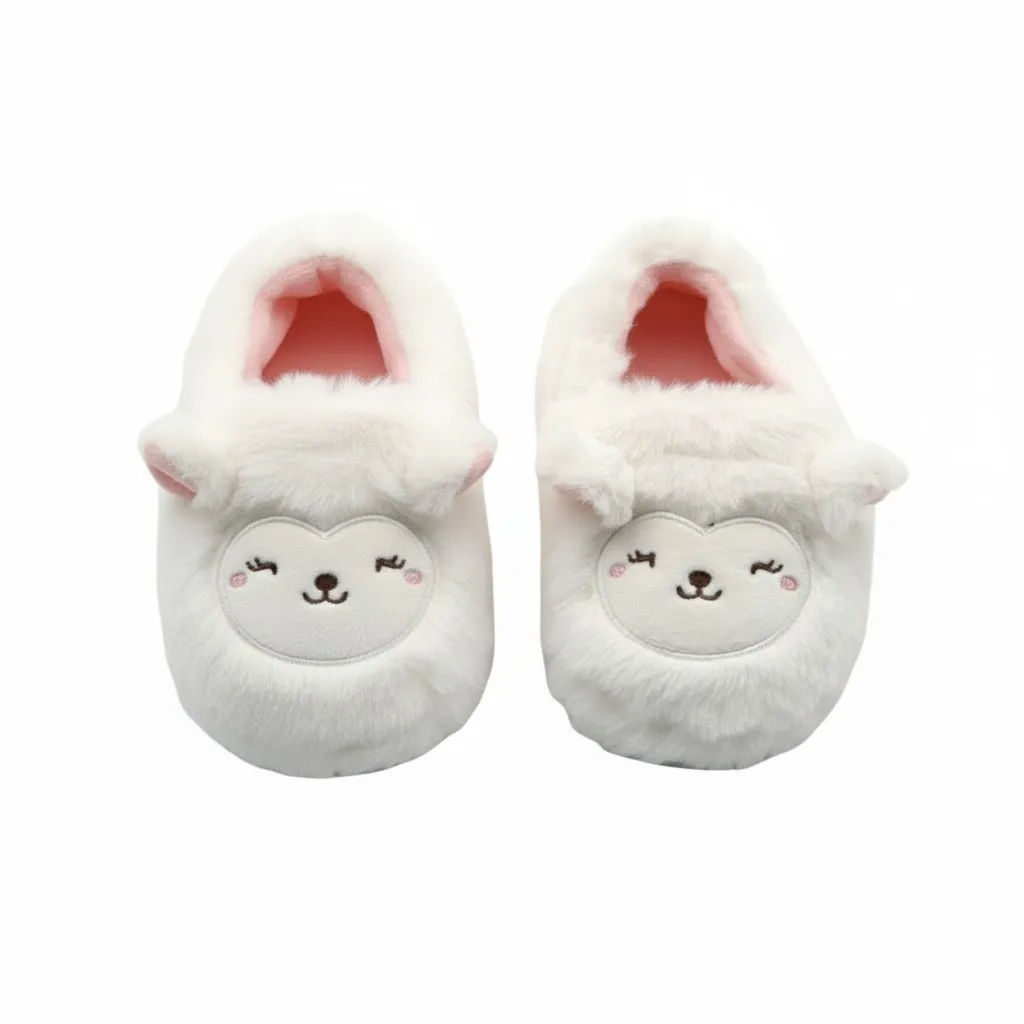 3D Lamb Slippers – Top View Top view of 3D lamb children’s animal slippers showing face detail