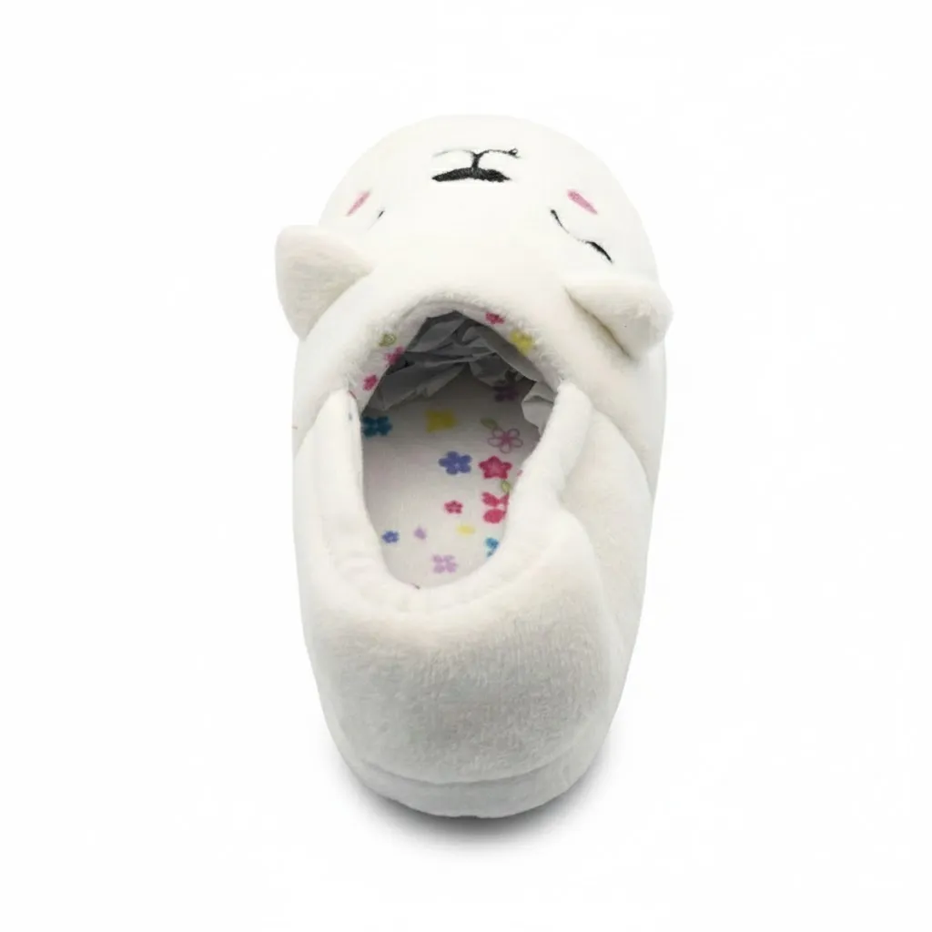 Cute Bear Plush Slippers for Girls – Back Design Back design of cute bear plush slippers for girls with comfortable fit