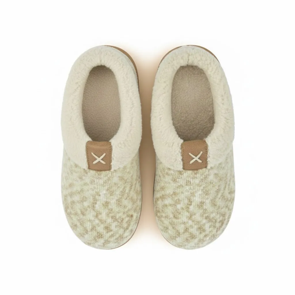 Beige Women’s Fleece Lined Indoor Slippers – UT-WS1001 Front view of beige women’s fleece lined indoor slippers model UT-WS1001