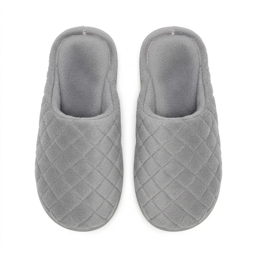 Grey Waffle Slippers Top View – UT-WS1003 top view of grey waffle weave indoor slippers wholesale waffle slippers