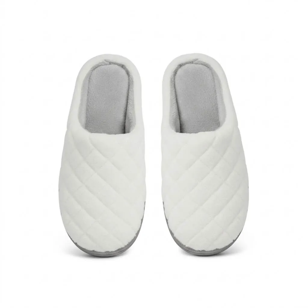 White Waffle Slippers Top View – UT-WS1003 top view of white waffle weave house slippers wholesale waffle slippers