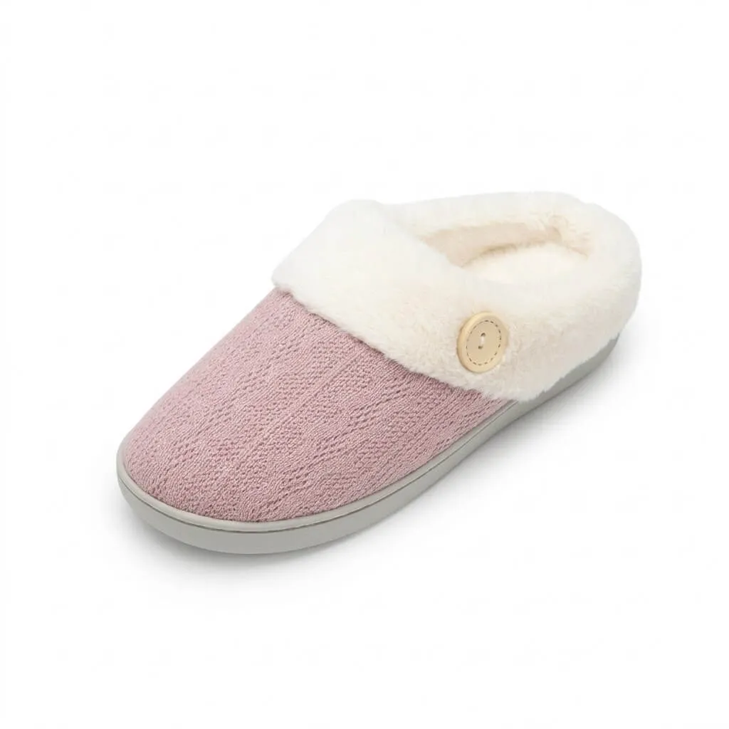 Pink Cable Knit Slippers Side View – UT-WS1006 side view of pink cable knit slippers with fleece lining cable knit slippers