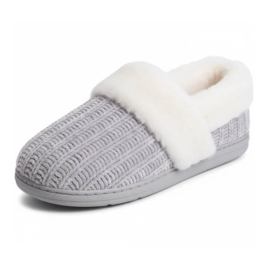 Light Grey Chenille Slippers Side – UT-WS1007 side view of light grey chenille knit house shoes with fur collar chenille knit slippers