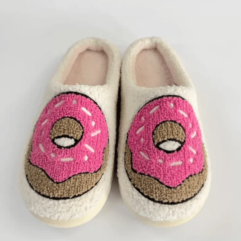 8 Common Shoe Defects in Indoor Slipper Manufacturing